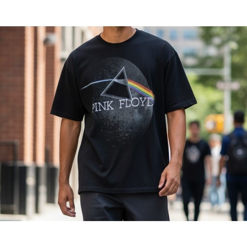 Pink Floyd Dark Side of the Moon Rainbow Prism Men's Large T-Shirt